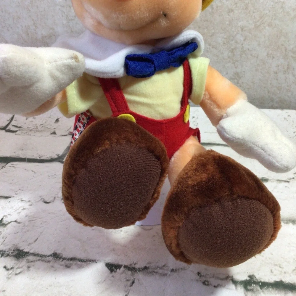 Vintage Walt Disney Pinocchio Plush Collectible Rare Stuffed Animal Souvenir‎